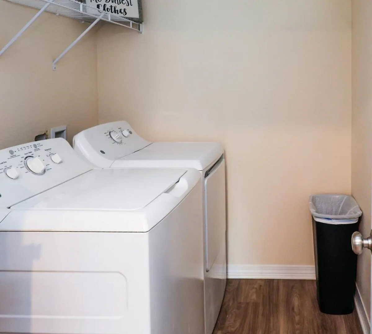 Holiday home Close To Downtown, Beaches, And Nas! Pensacola