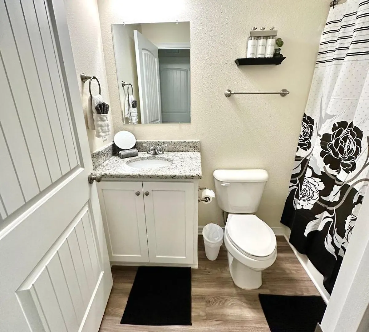 Close To Downtown, Beaches, And Nas! Pensacola